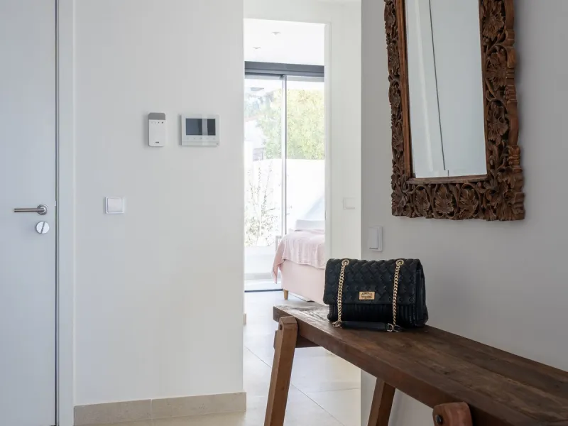 Apartment - Middle Floor Apartment в продаже в Marbella, Málaga. В доме 3 спален и 2 ванных комнат. Площадь дома 169 м²