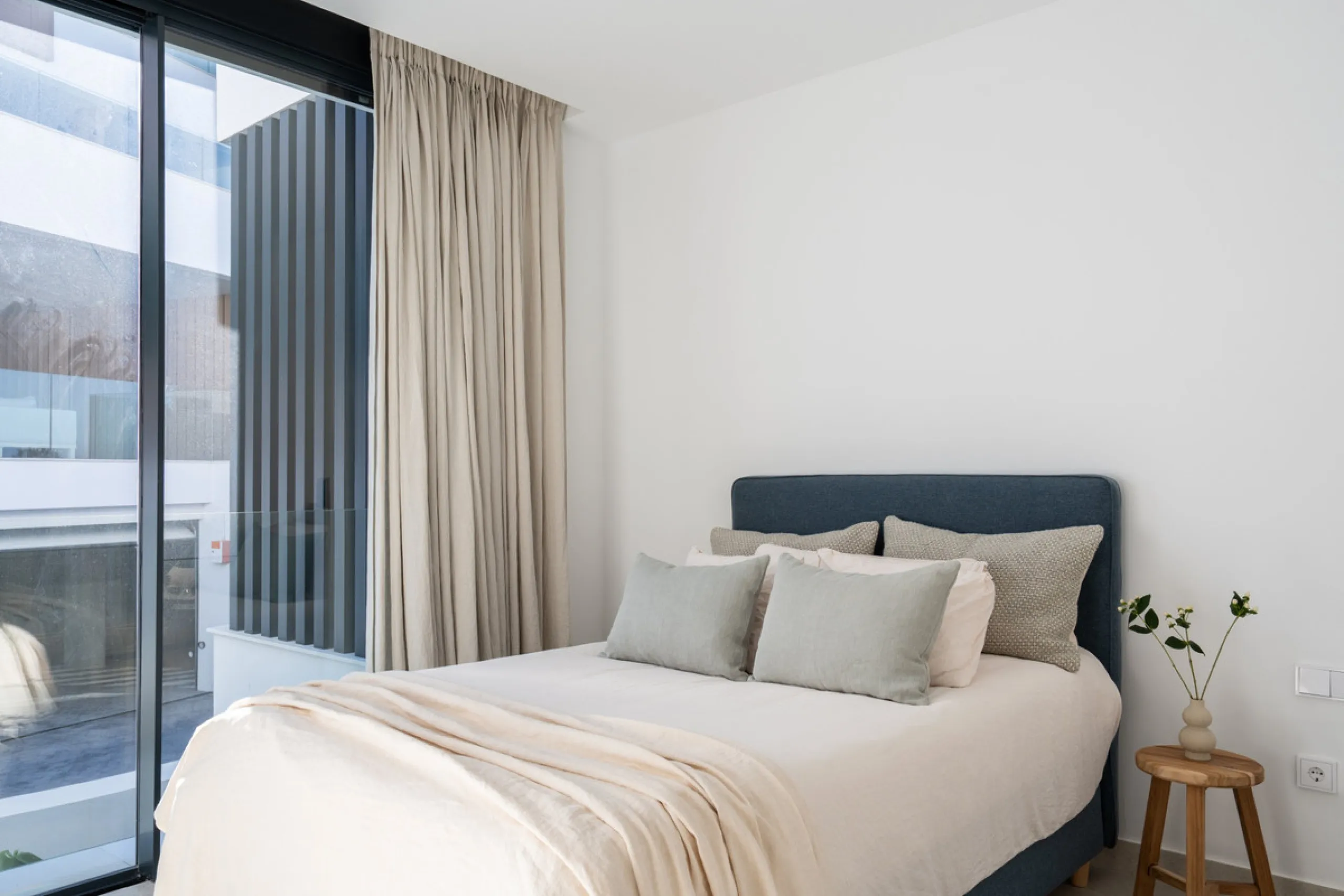 Apartment - Middle Floor Apartment в продаже в Marbella, Málaga. В доме 3 спален и 2 ванных комнат. Площадь дома 169 м²