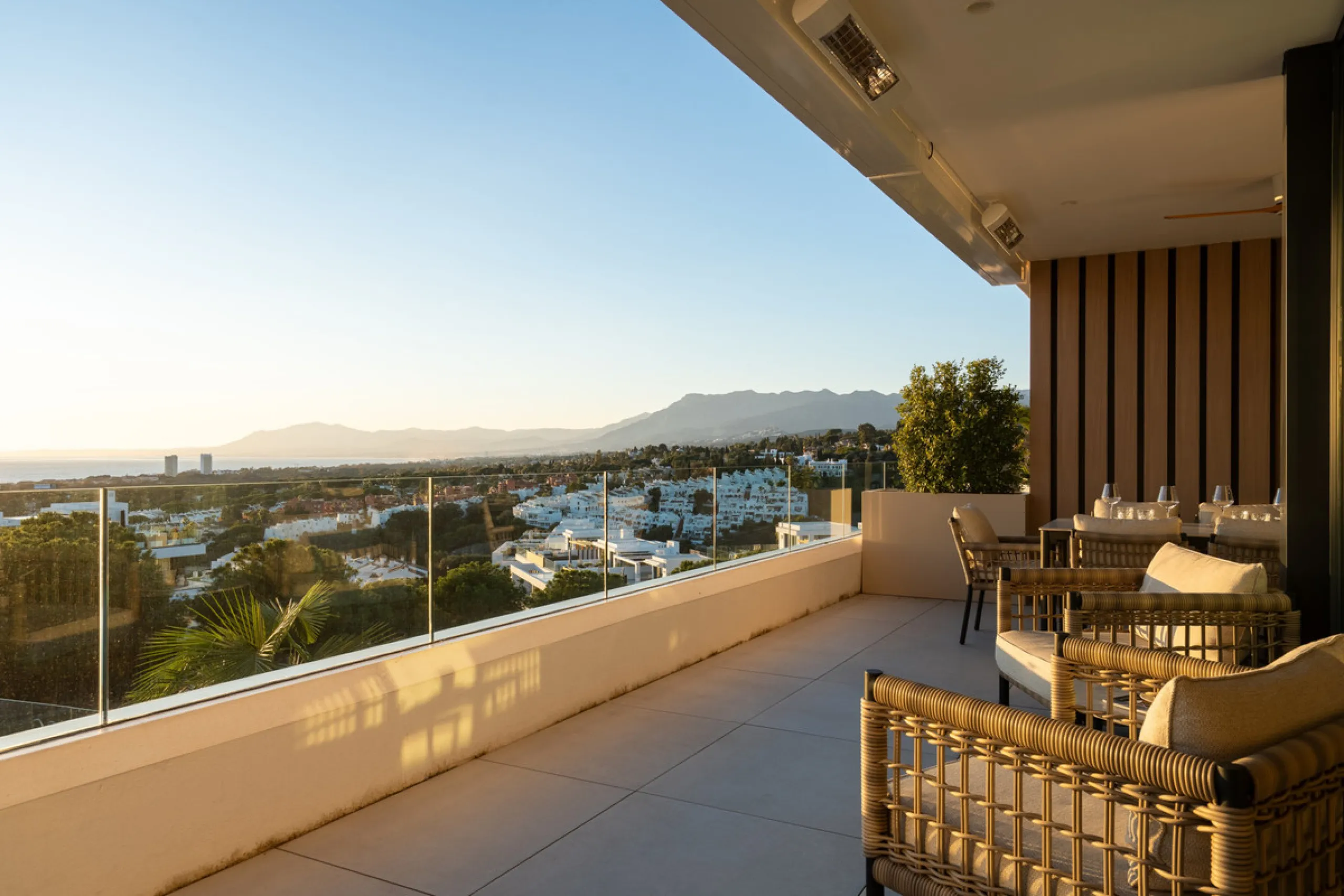 Apartment - Middle Floor Apartment в продаже в Marbella, Málaga. В доме 3 спален и 2 ванных комнат. Площадь дома 169 м²
