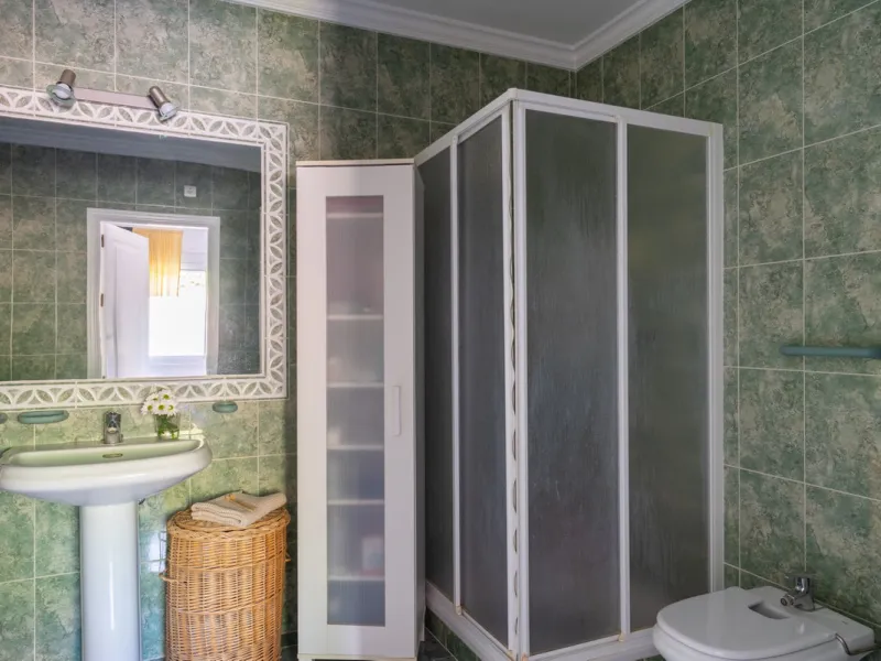 House - Townhouse в продаже в Monda, Málaga. В доме 3 спален и 2 ванных комнат. Площадь дома 237 м²