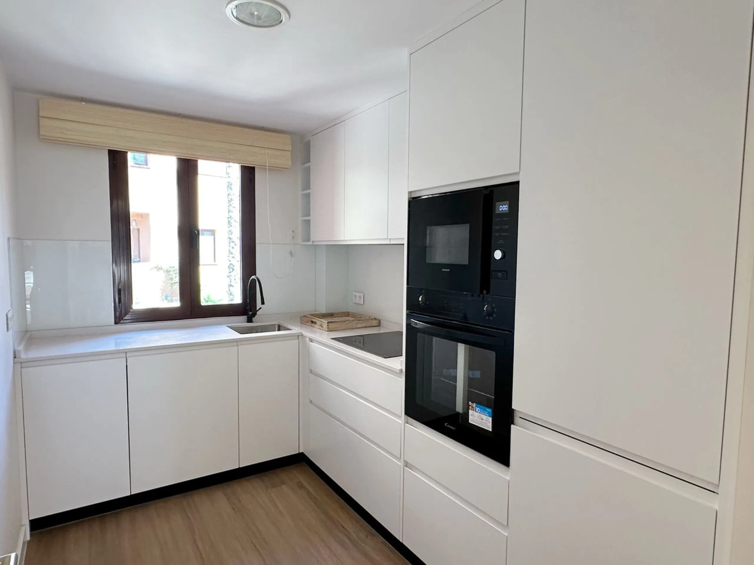 Exceptional Apartment in the Heart of El Paraíso – Ideal for Living or Investment