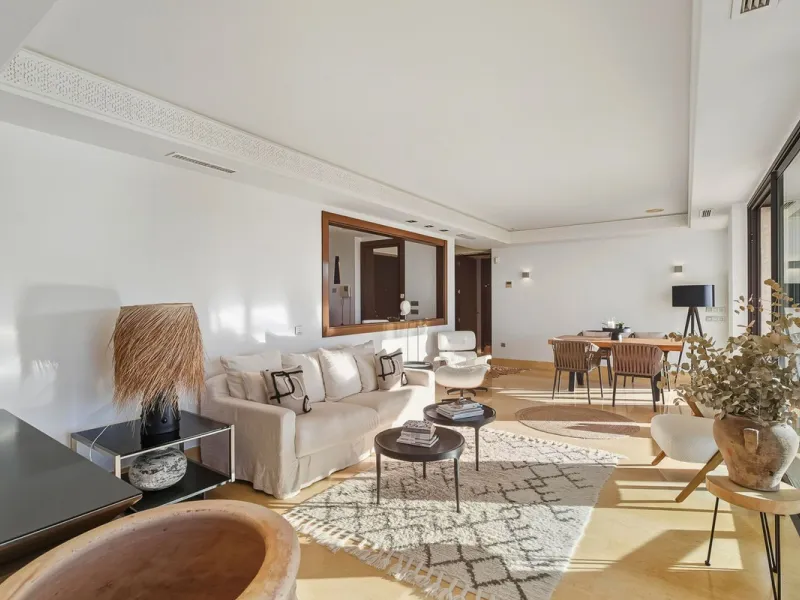 Stunning 2-Bedroom Apartment with Panoramic Views – Los Arrayanes, Nueva Andalucía