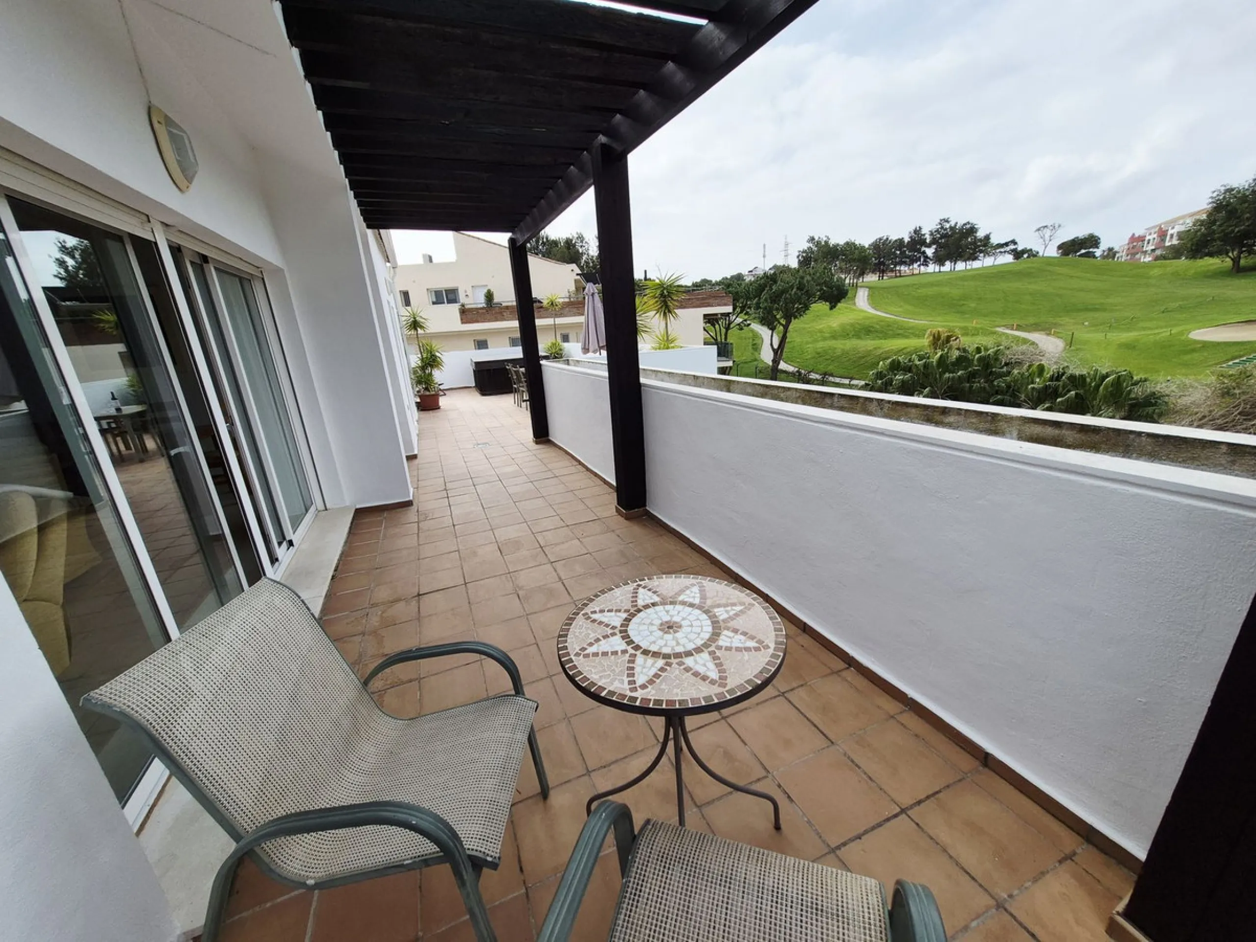 ABSOLUTELY STUNNING PENTHOUSE WITH MAGNIFICENT VIEWS AND A UNIQUE URBAN LOFT-STYLE DESIGN WITH PRIVATE LIFT ENTRY DIRECTLY INTO THE APARTMENT. FROM THE MOMENT YOU ENTER THE APARTMENT YOU NOTICE THE INCREDIBLE LIGHT AND SENSE OF SPACE CREATED BY THE DOUBLE