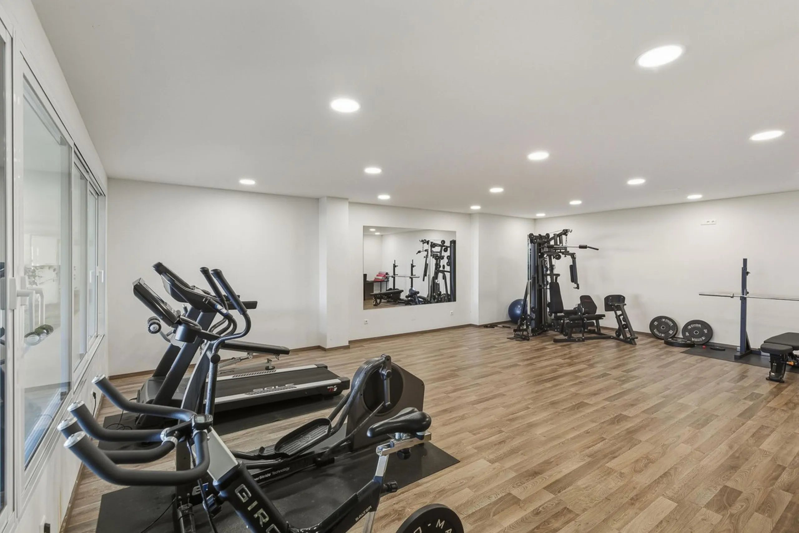 Stunning 2-Bedroom Apartment with Panoramic Views – Los Arrayanes, Nueva Andalucía