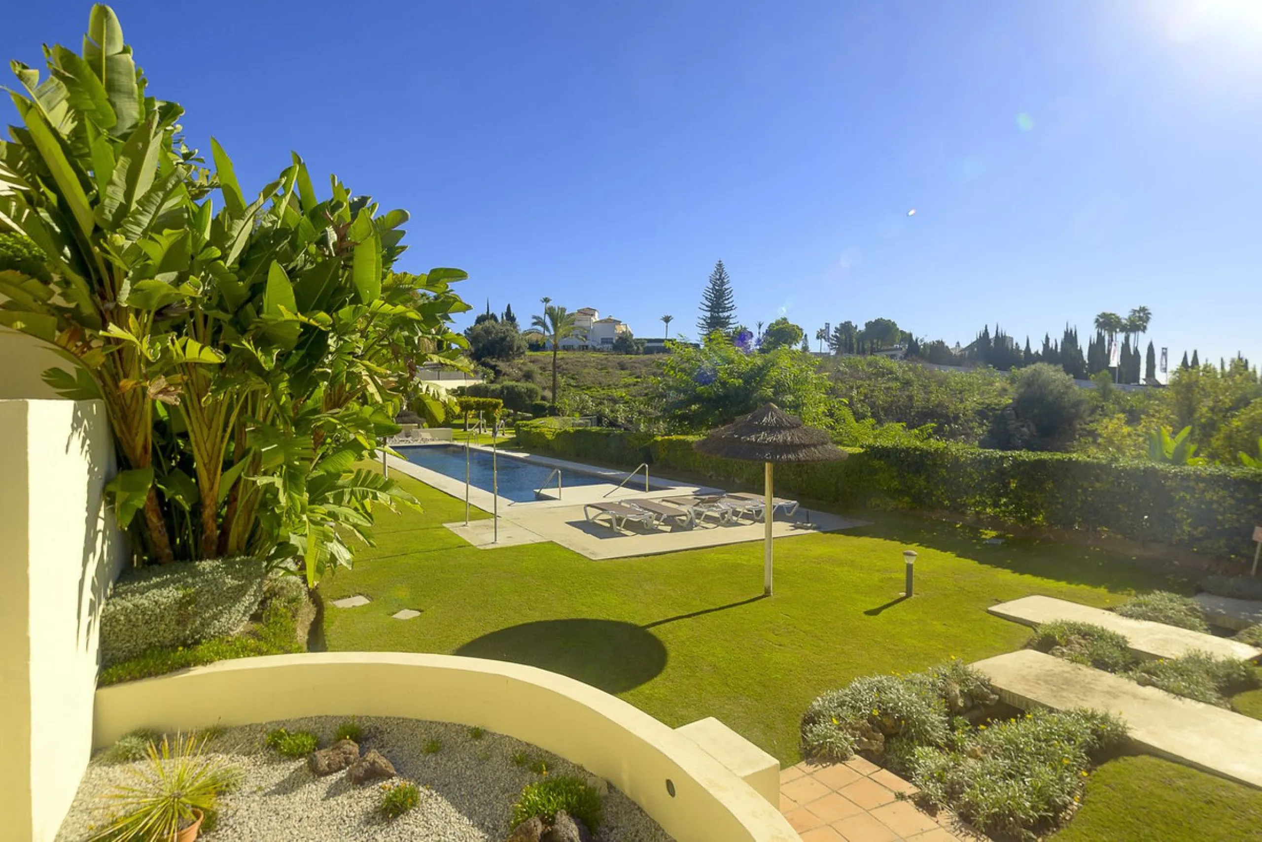 Stunning 2-Bedroom Apartment with Panoramic Views – Los Arrayanes, Nueva Andalucía