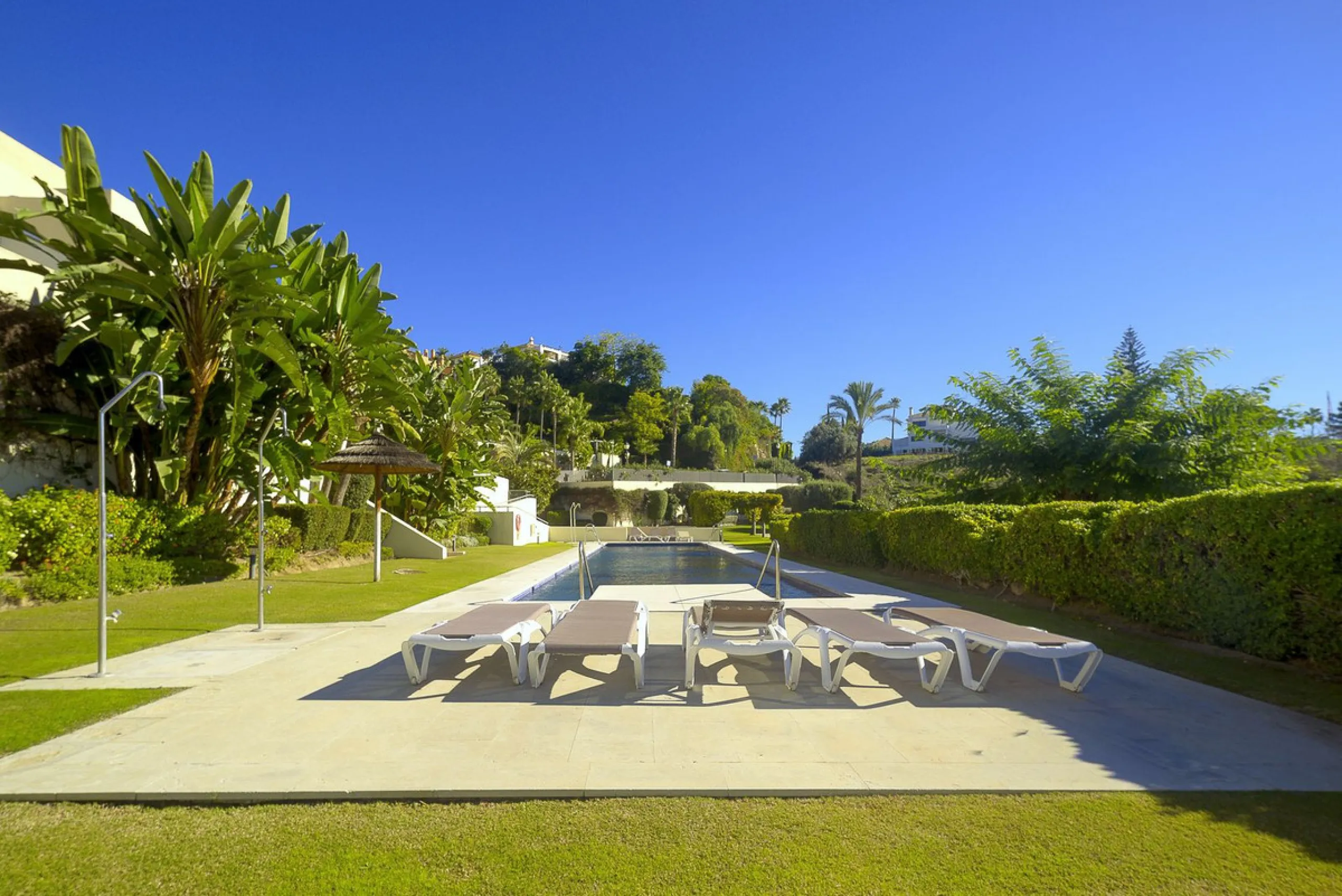 Stunning 2-Bedroom Apartment with Panoramic Views – Los Arrayanes, Nueva Andalucía