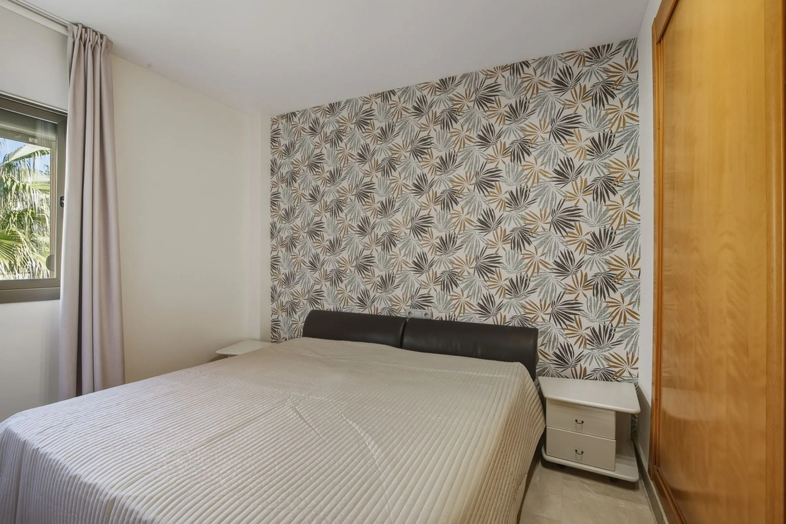 Apartment - Top Floor Apartment в продаже в Benahavís, Málaga. В доме 2 спален и 2 ванных комнат. Площадь дома 118 м²