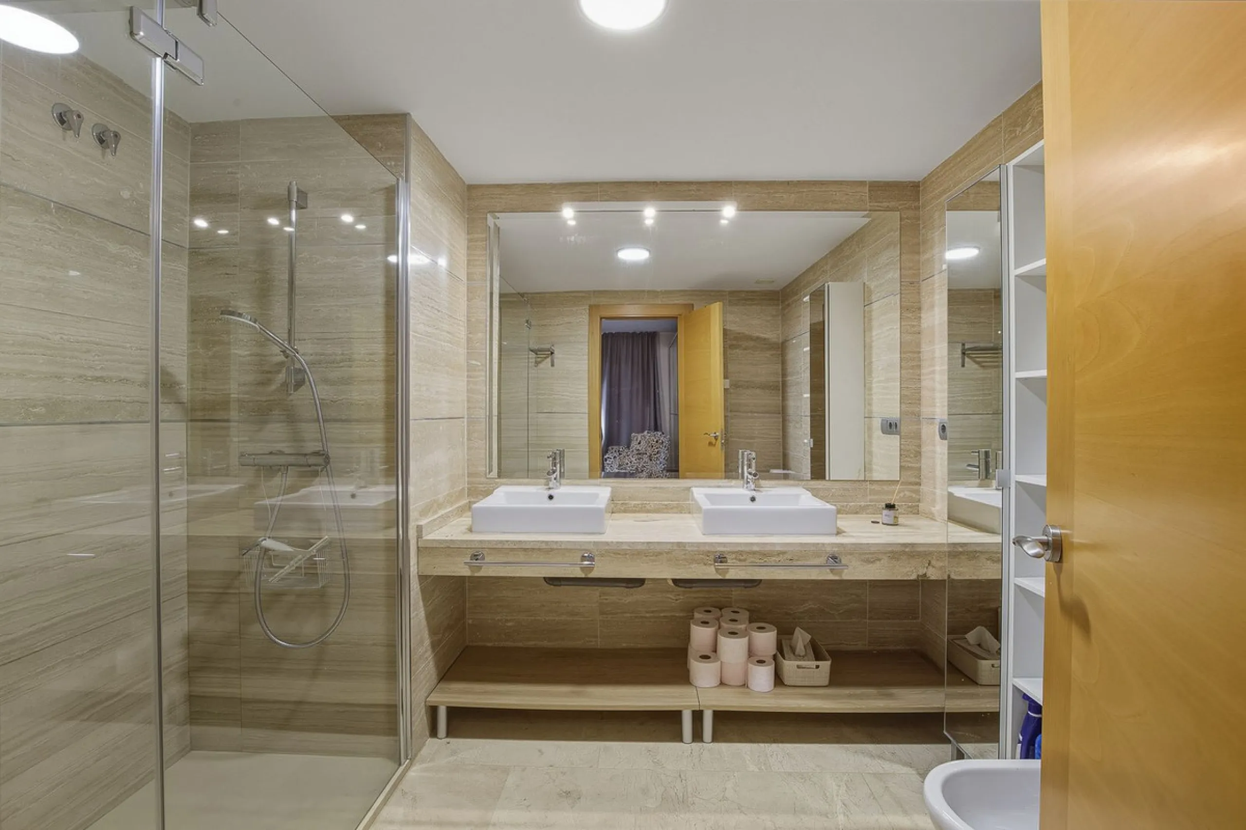 Apartment - Top Floor Apartment в продаже в Benahavís, Málaga. В доме 2 спален и 2 ванных комнат. Площадь дома 118 м²
