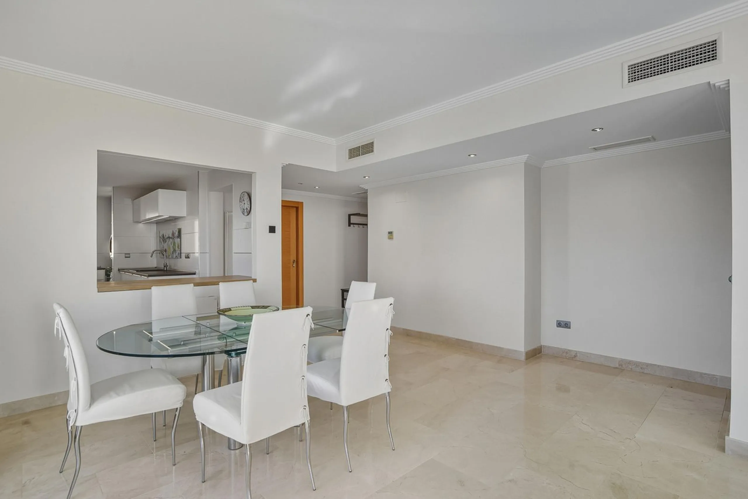 Apartment - Top Floor Apartment в продаже в Benahavís, Málaga. В доме 2 спален и 2 ванных комнат. Площадь дома 118 м²