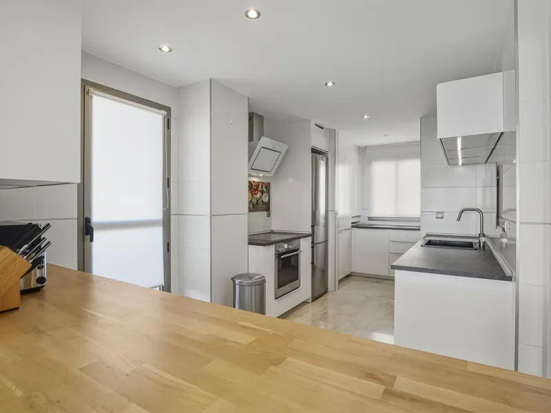 Apartment - Top Floor Apartment в продаже в Benahavís, Málaga. В доме 2 спален и 2 ванных комнат. Площадь дома 118 м²