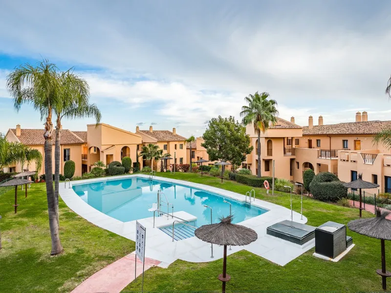 Apartment - Top Floor Apartment в продаже в Benahavís, Málaga. В доме 2 спален и 2 ванных комнат. Площадь дома 118 м²