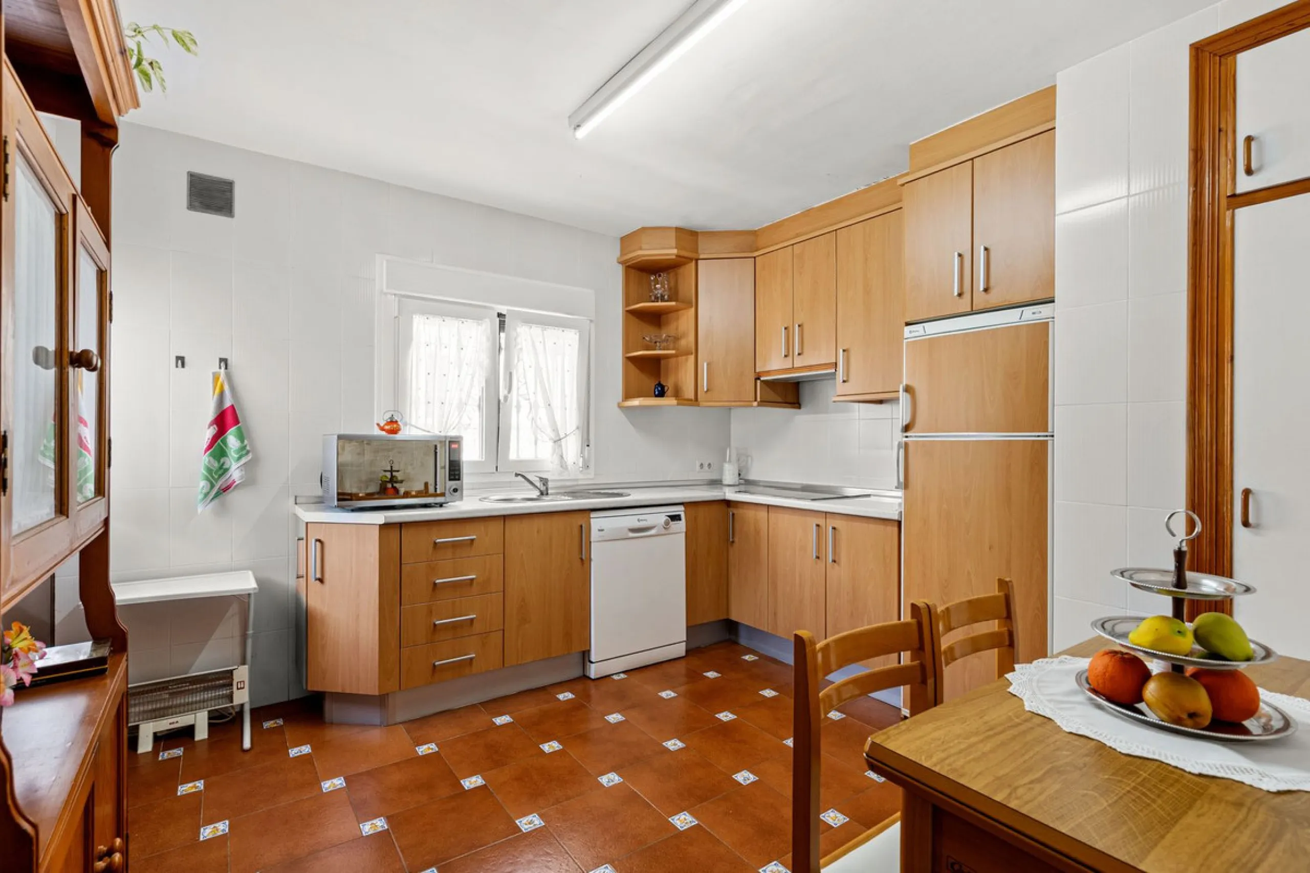 ???? Independent Andalusian-Style Villa in Arroyo de la Miel – 813 m² Plot