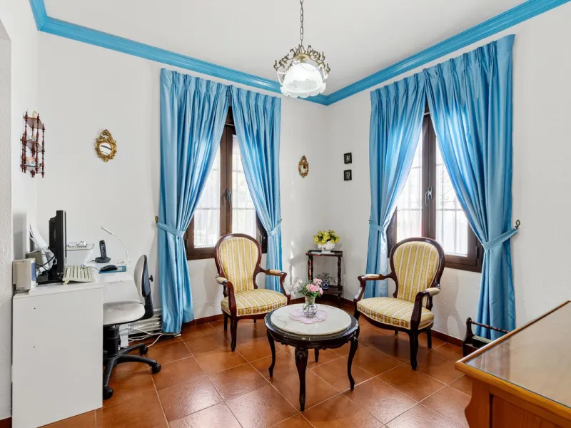 ???? Independent Andalusian-Style Villa in Arroyo de la Miel – 813 m² Plot