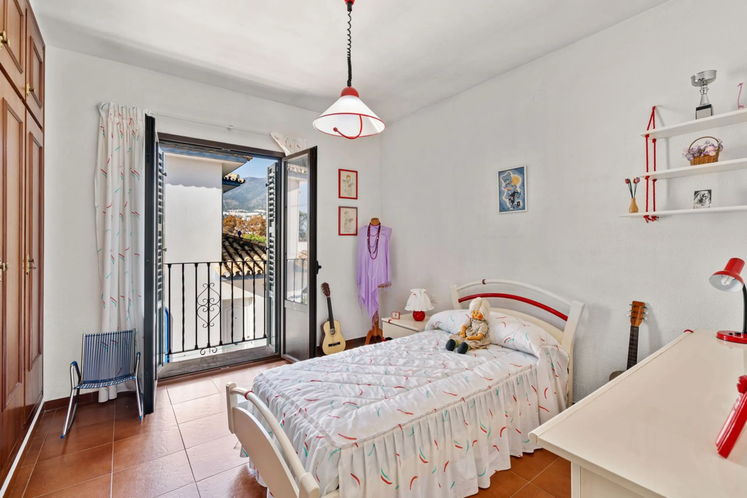 ???? Independent Andalusian-Style Villa in Arroyo de la Miel – 813 m² Plot