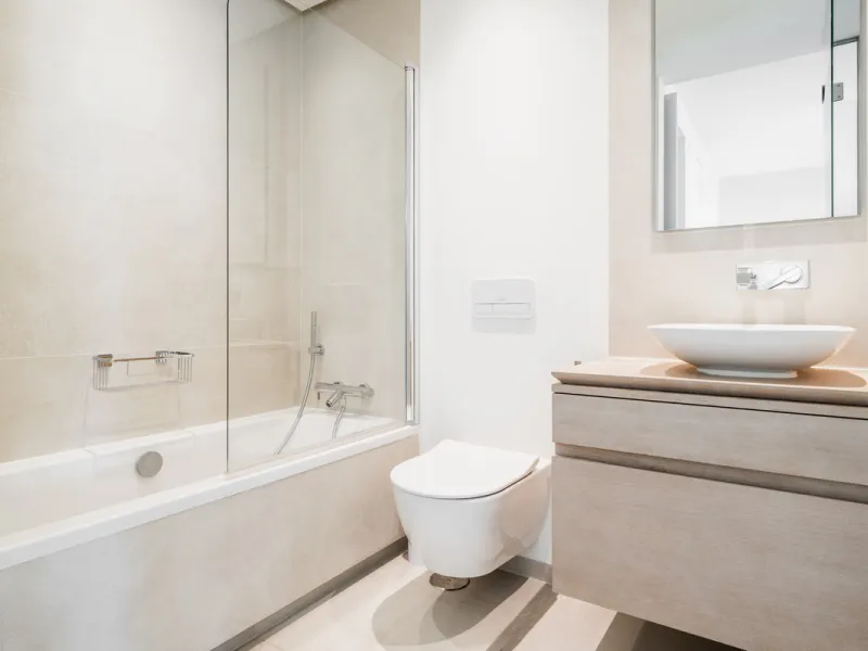 Truly unique 7-bedroom apartment located in Nine Lions, a sought-after and well-secured residential complex in Nueva Andalucía offering 53 apartments. Built to the highest standards, it is south facing and offers spectacular sea views.