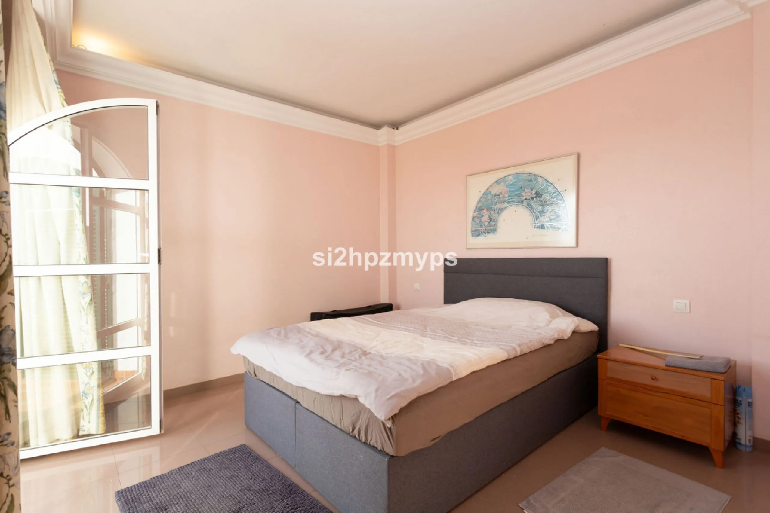 Große Villa in Torrox mit Tennisplatz und guten Geschäftsmöglichkeiten