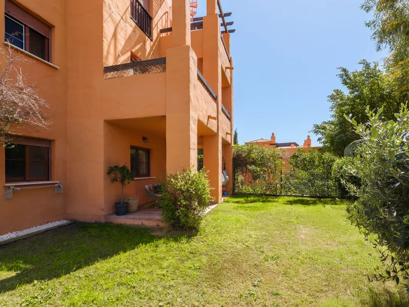 Fully renovated 3-bedroom southwest-facing garden apartment in Gazules del Sol, a fully gated and secured complex walking distance to Atalaya International School, Benahavís.