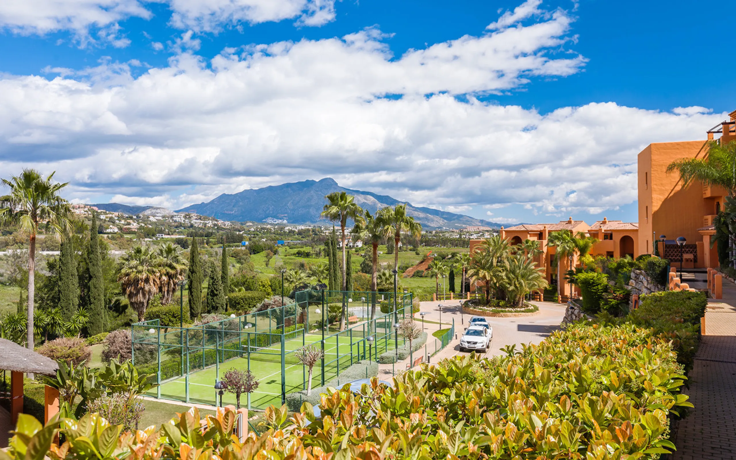 Fully renovated 3-bedroom southwest-facing garden apartment in Gazules del Sol, a fully gated and secured complex walking distance to Atalaya International School, Benahavís.