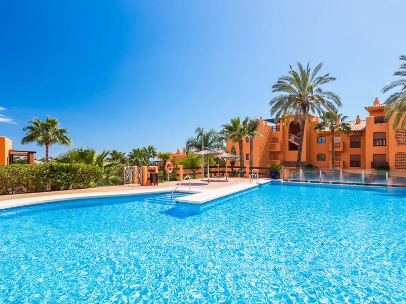 Fully renovated 3-bedroom southwest-facing garden apartment in Gazules del Sol, a fully gated and secured complex walking distance to Atalaya International School, Benahavís.