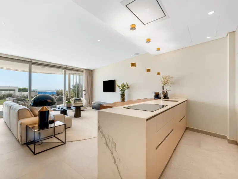 Discover modern Mediterranean living at its finest in this elegant ground-floor apartment, located in The View Marbella — a new boutique gated development nestled in the hills of Benahavís, just minutes from Marbella, Puerto Banús, and the beaches of the 