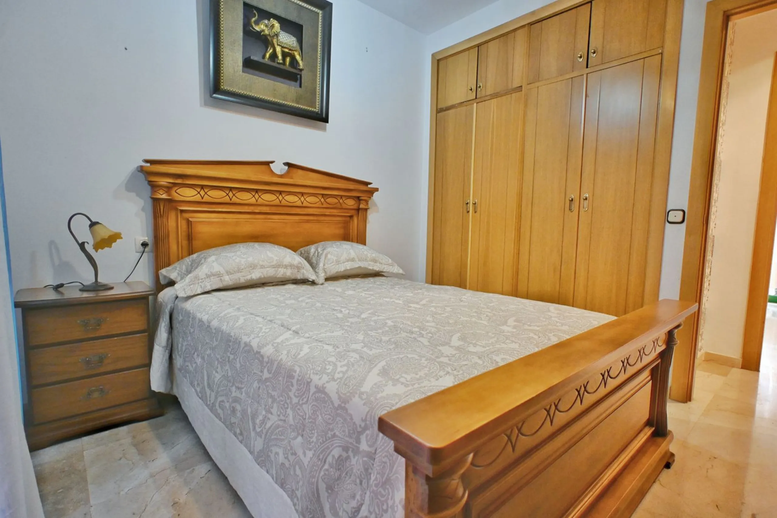 Apartment - Middle Floor Apartment в продаже в Fuengirola, Málaga. В доме 3 спален и 3 ванных комнат. Площадь дома 100 м²