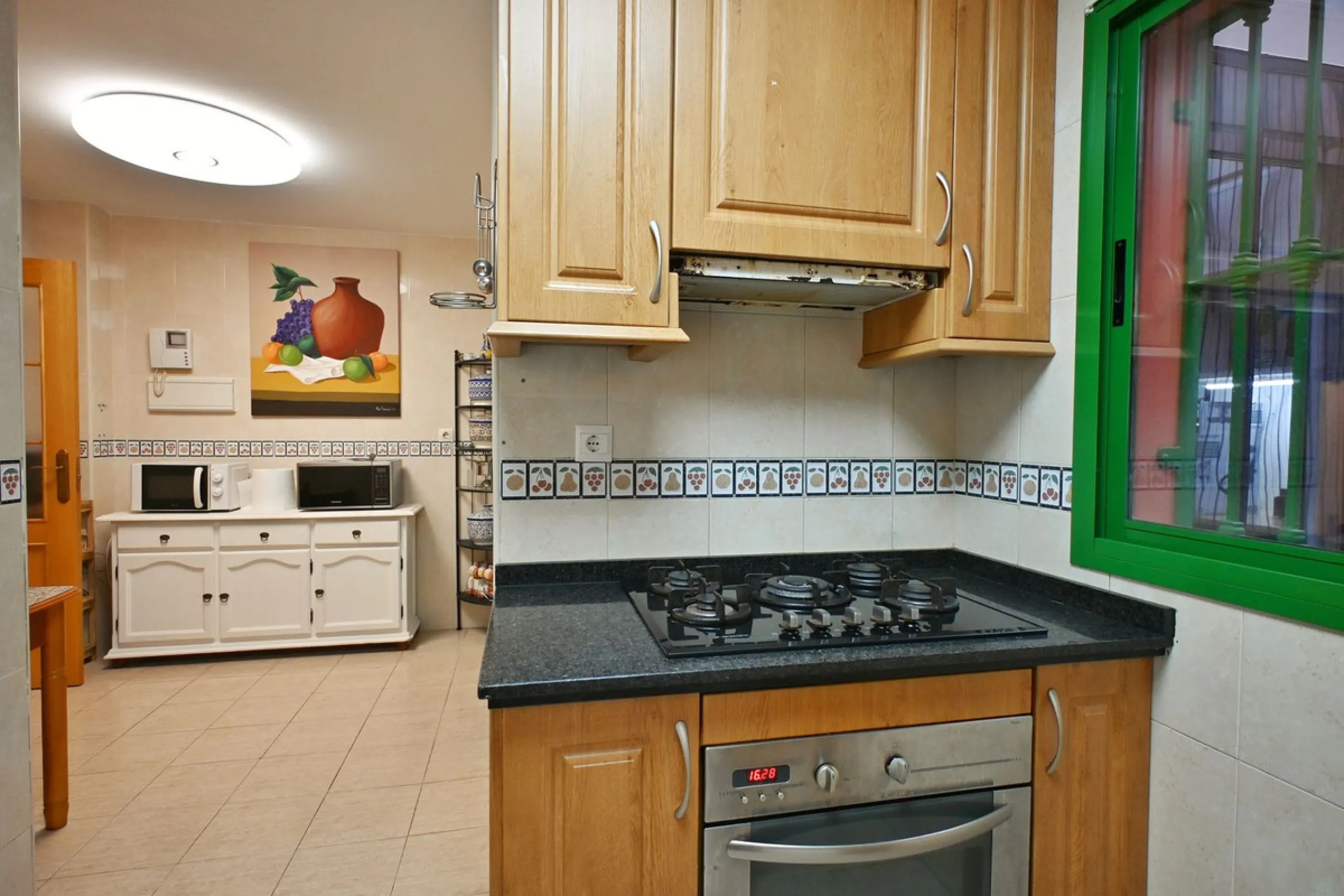 Apartment - Middle Floor Apartment в продаже в Fuengirola, Málaga. В доме 3 спален и 3 ванных комнат. Площадь дома 100 м²