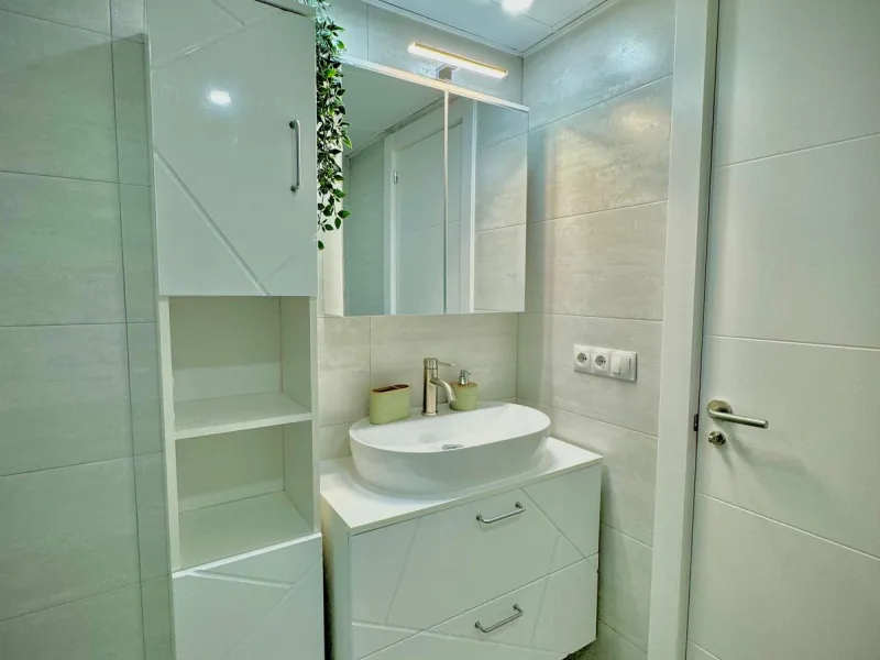 Turnkey Investment Opportunity – Puerto de la Duquesa. Has the tourist licence
