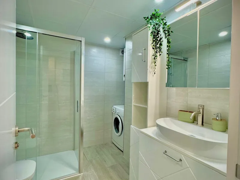 Turnkey Investment Opportunity – Puerto de la Duquesa. Has the tourist licence