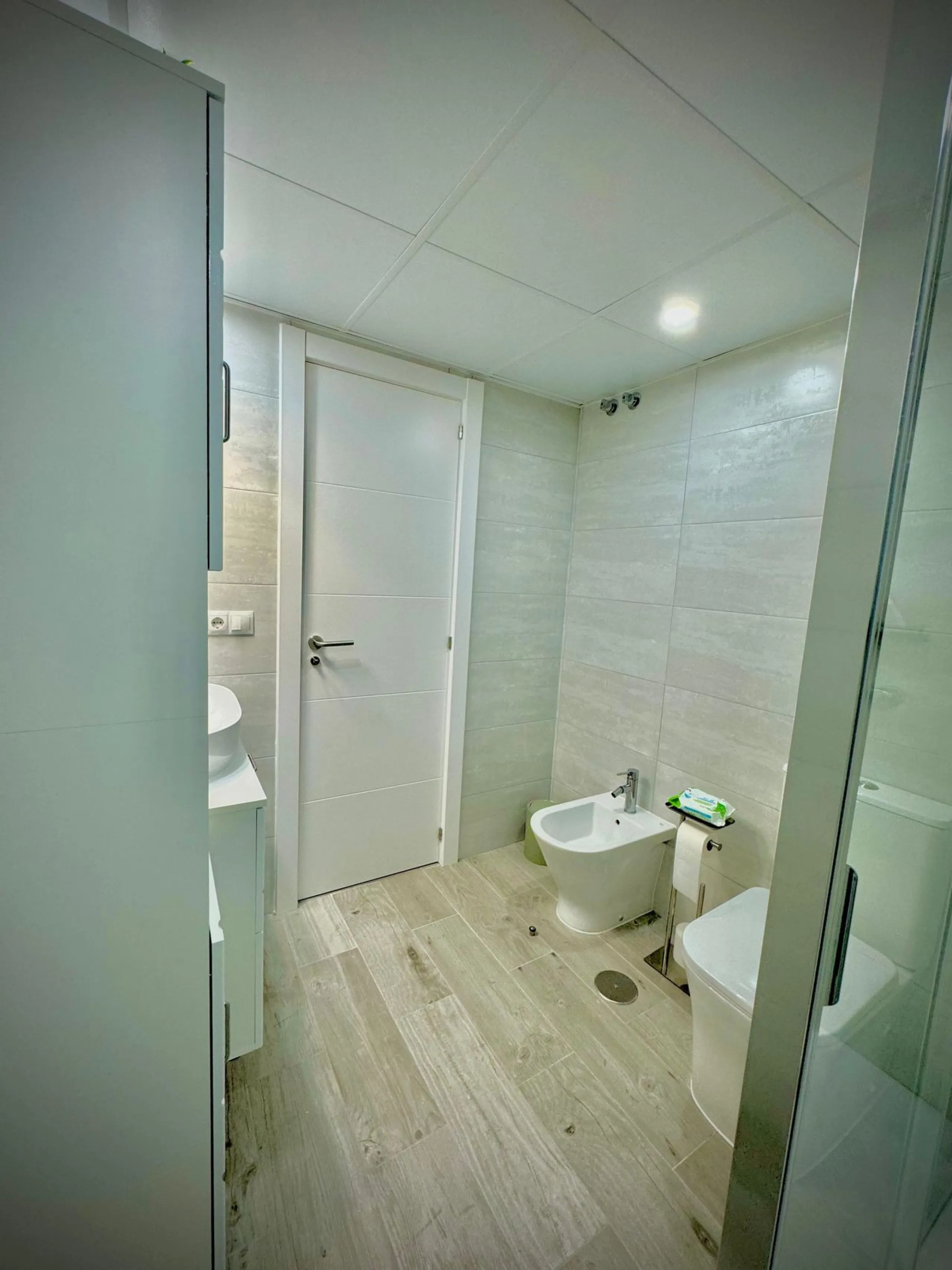 Turnkey Investment Opportunity – Puerto de la Duquesa. Has the tourist licence