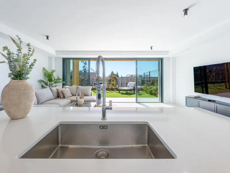 STUNNING 4 BEDROOM TOWNHOUSE IN MIJAS COSTA!!!!