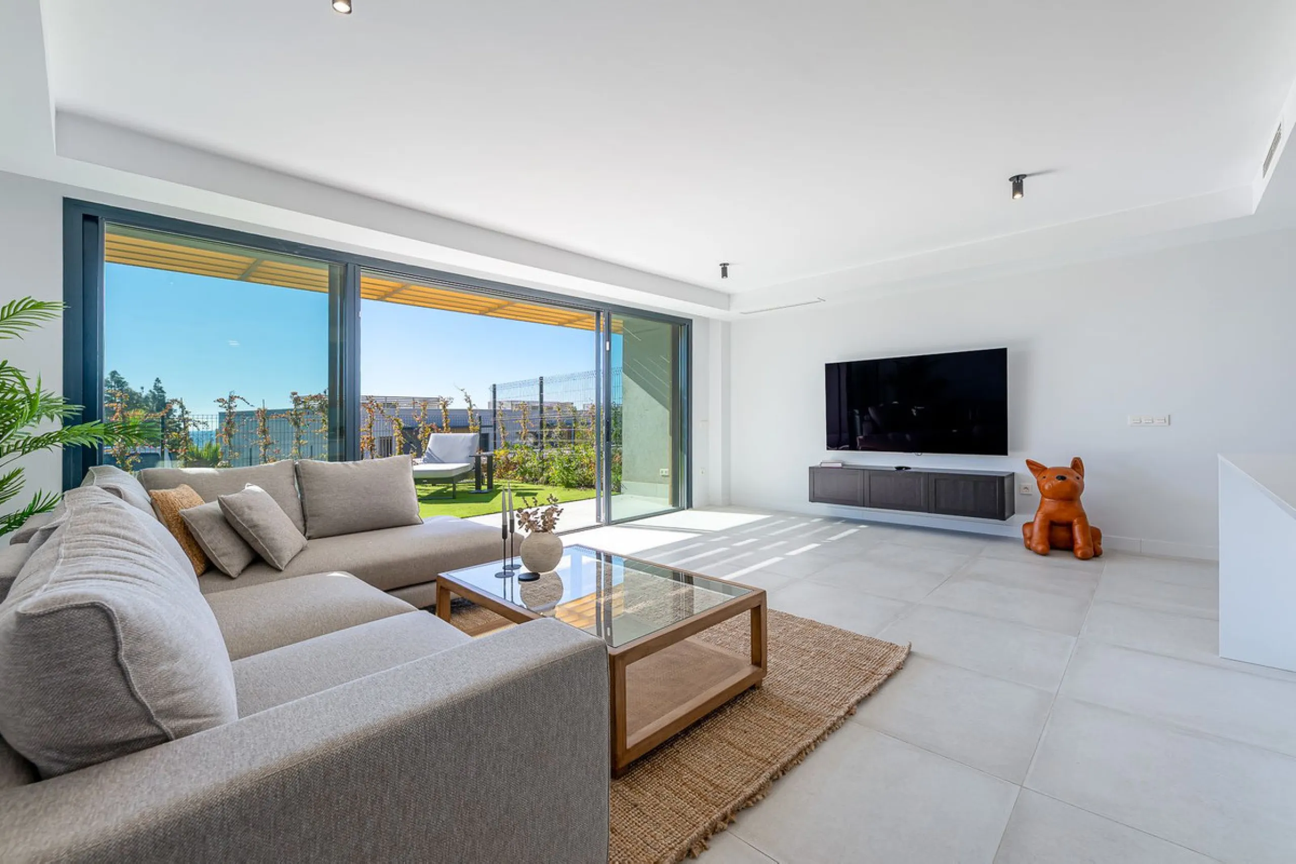 STUNNING 4 BEDROOM TOWNHOUSE IN MIJAS COSTA!!!!