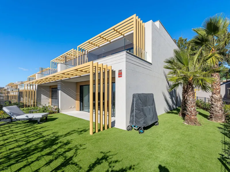 STUNNING 4 BEDROOM TOWNHOUSE IN MIJAS COSTA!!!!