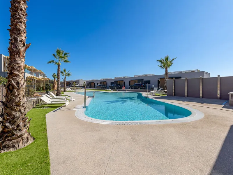 STUNNING 4 BEDROOM TOWNHOUSE IN MIJAS COSTA!!!!