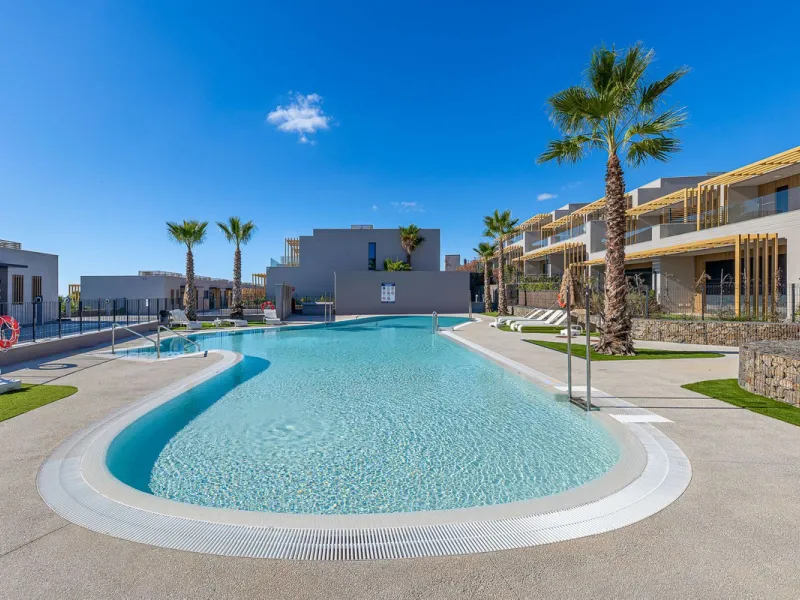 STUNNING 4 BEDROOM TOWNHOUSE IN MIJAS COSTA!!!!