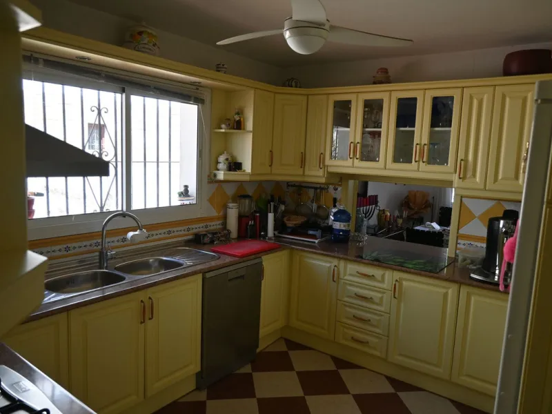 Discover this charming villa in excellent condition, located in one of the most peaceful and sought-after areas of Mijas. A bright, spacious home perfectly designed to enjoy Mediterranean living.