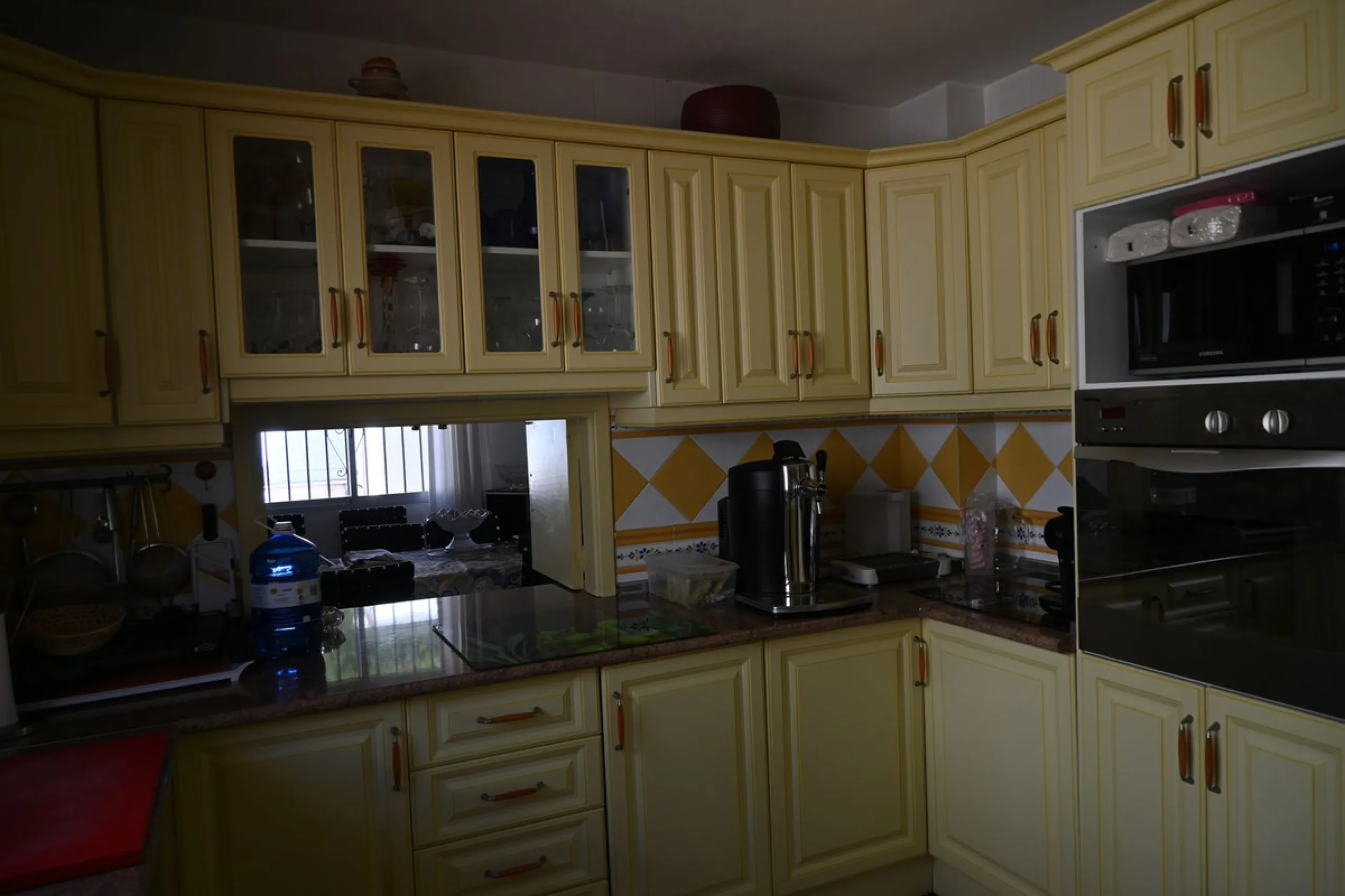 Discover this charming villa in excellent condition, located in one of the most peaceful and sought-after areas of Mijas. A bright, spacious home perfectly designed to enjoy Mediterranean living.