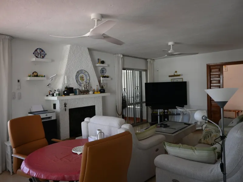 Discover this charming villa in excellent condition, located in one of the most peaceful and sought-after areas of Mijas. A bright, spacious home perfectly designed to enjoy Mediterranean living.