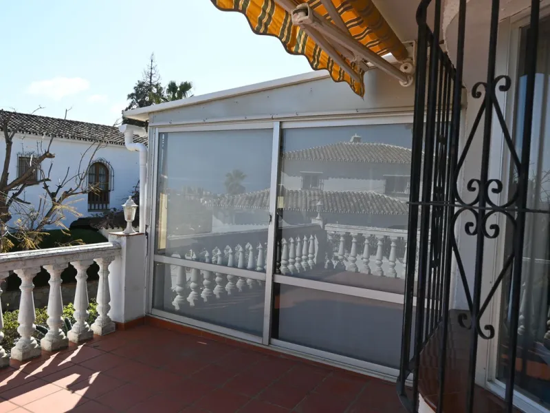 Discover this charming villa in excellent condition, located in one of the most peaceful and sought-after areas of Mijas. A bright, spacious home perfectly designed to enjoy Mediterranean living.
