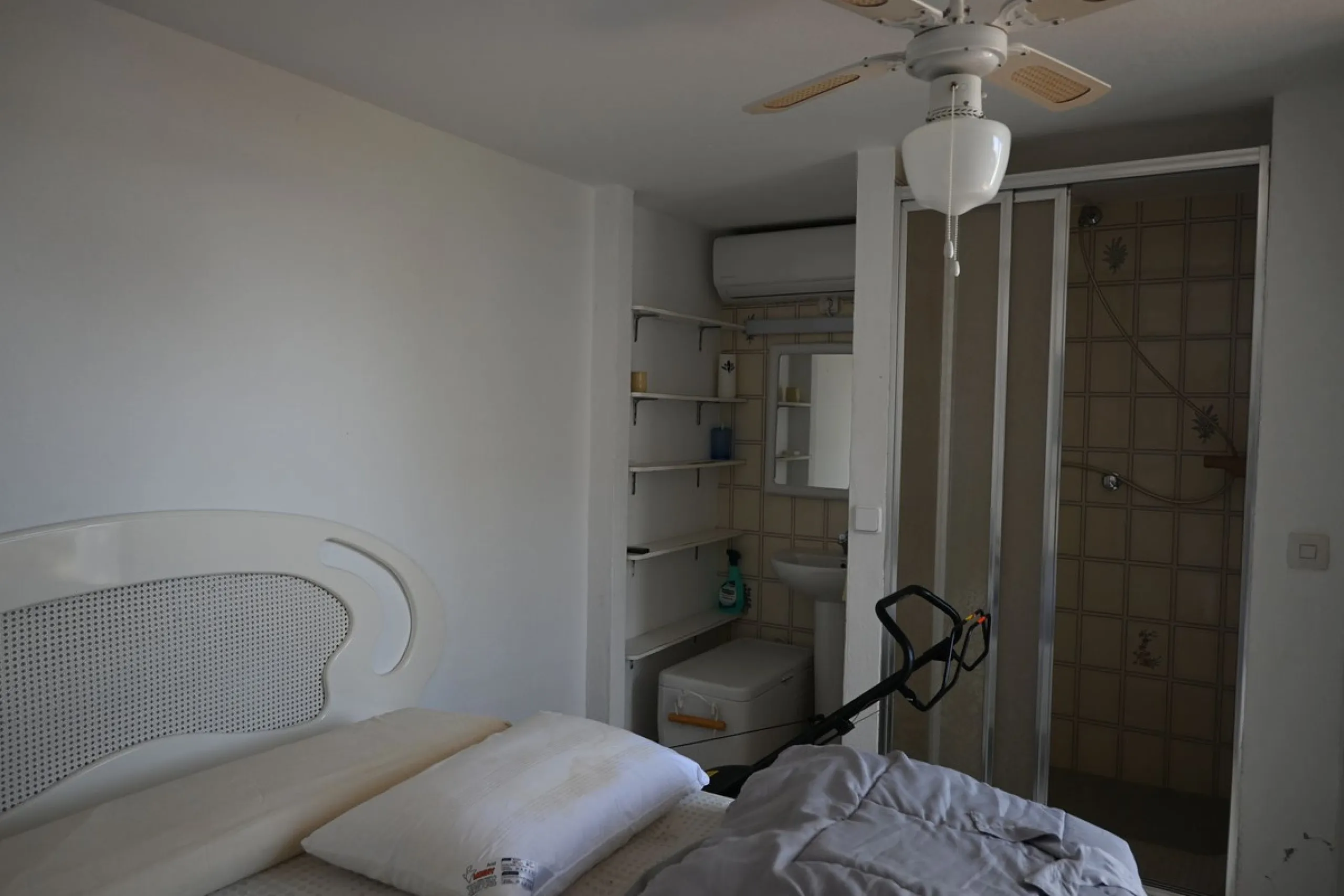 Discover this charming villa in excellent condition, located in one of the most peaceful and sought-after areas of Mijas. A bright, spacious home perfectly designed to enjoy Mediterranean living.