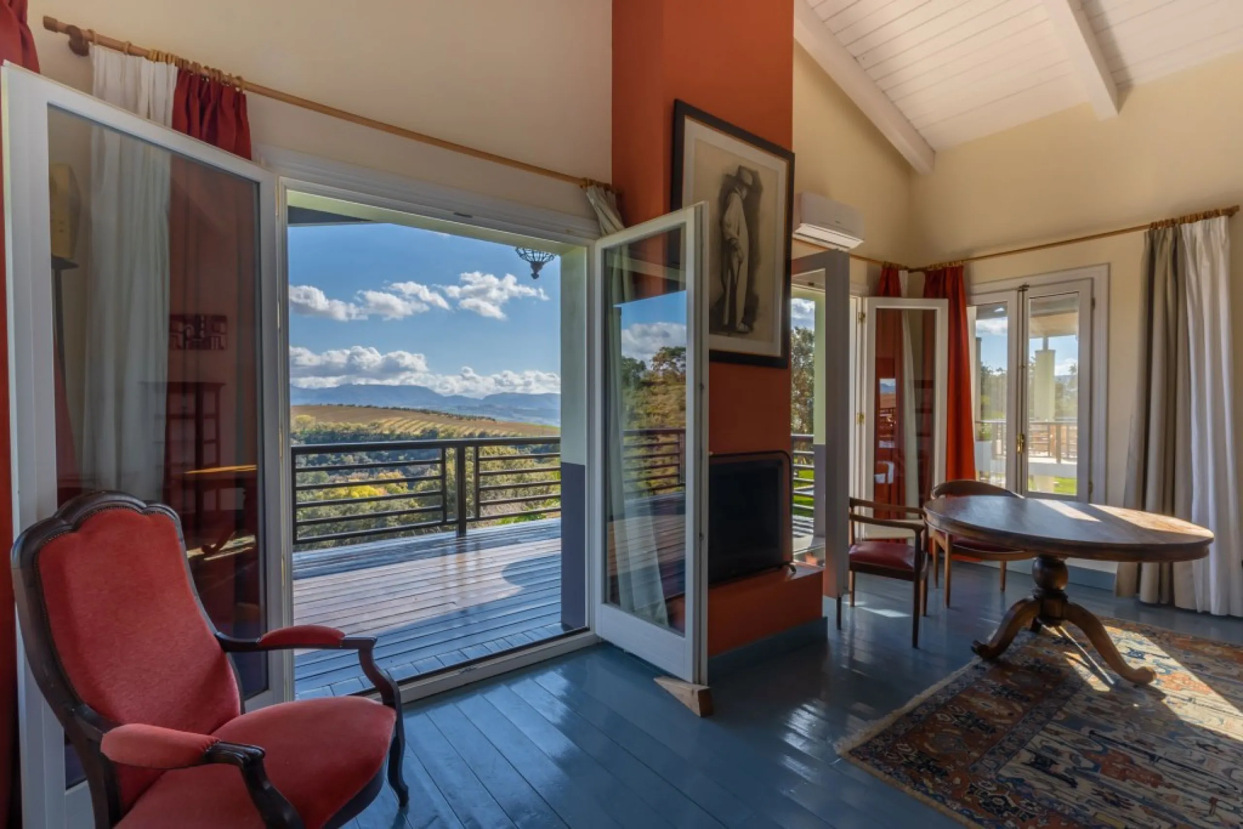Unique Investment in the Serranía de Ronda: An Exclusive Retreat with High Commercial Potential