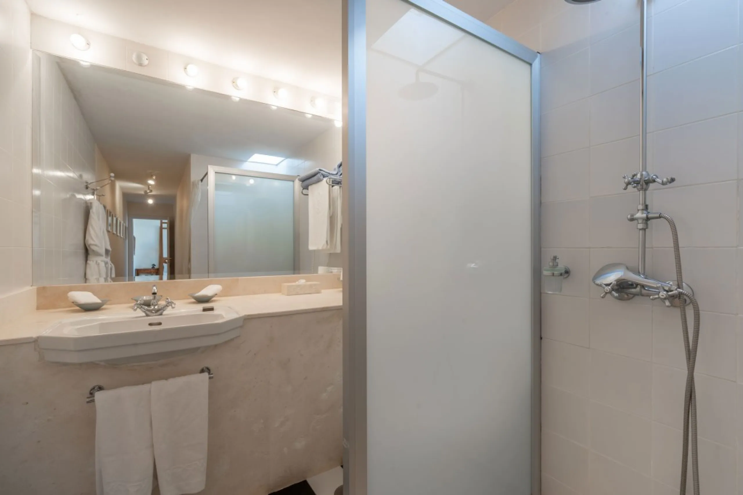Unique Investment in the Serranía de Ronda: An Exclusive Retreat with High Commercial Potential