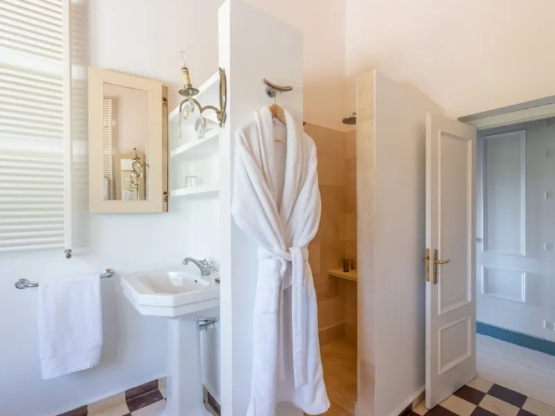 Unique Investment in the Serranía de Ronda: An Exclusive Retreat with High Commercial Potential