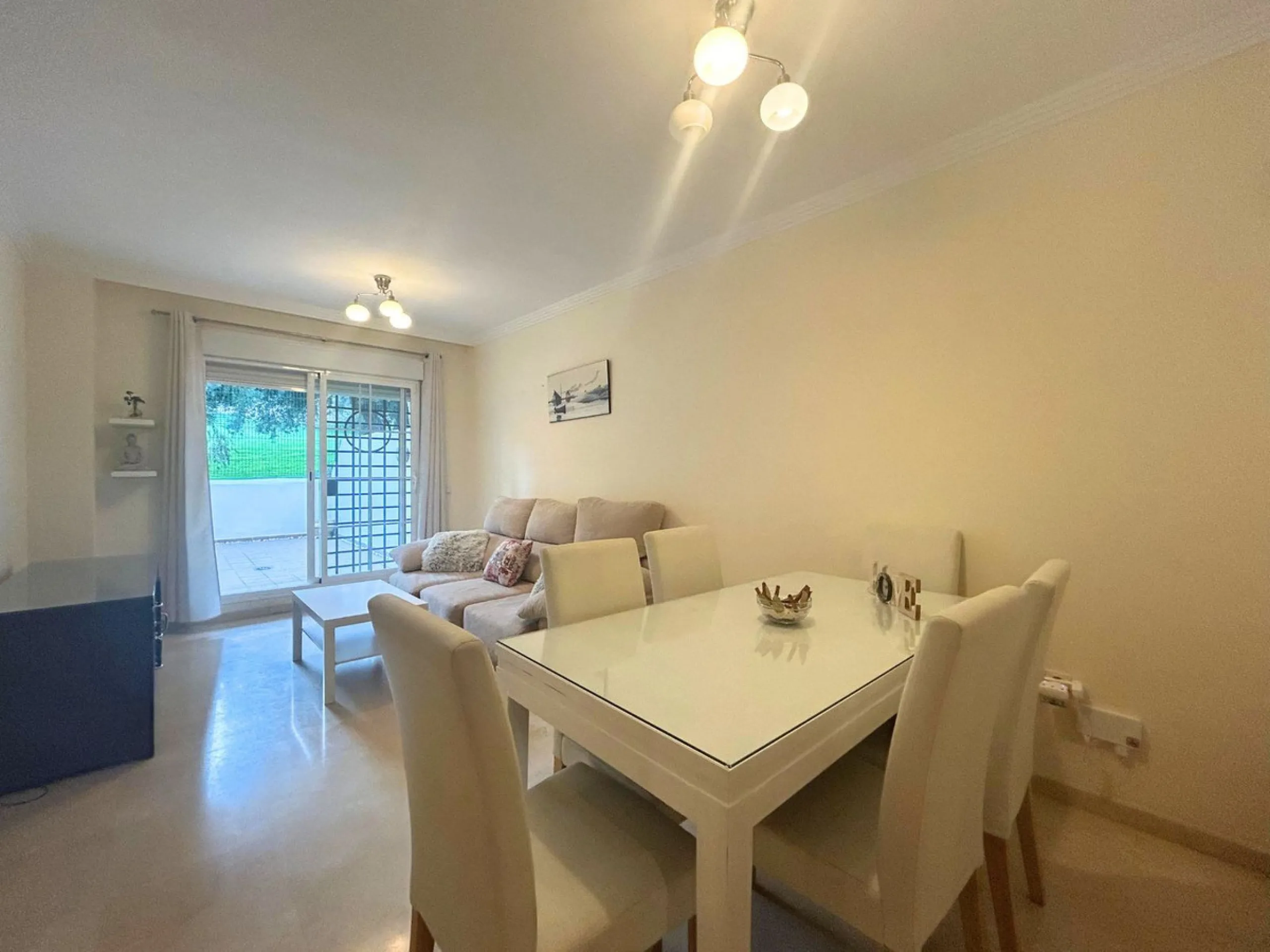 Ground floor with large terrace and golf views in Arenal Golf – Benalmádena