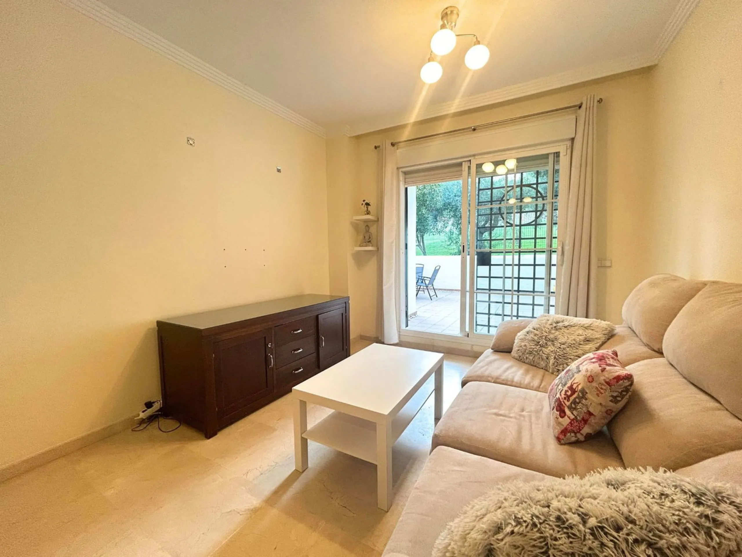 Ground floor with large terrace and golf views in Arenal Golf – Benalmádena