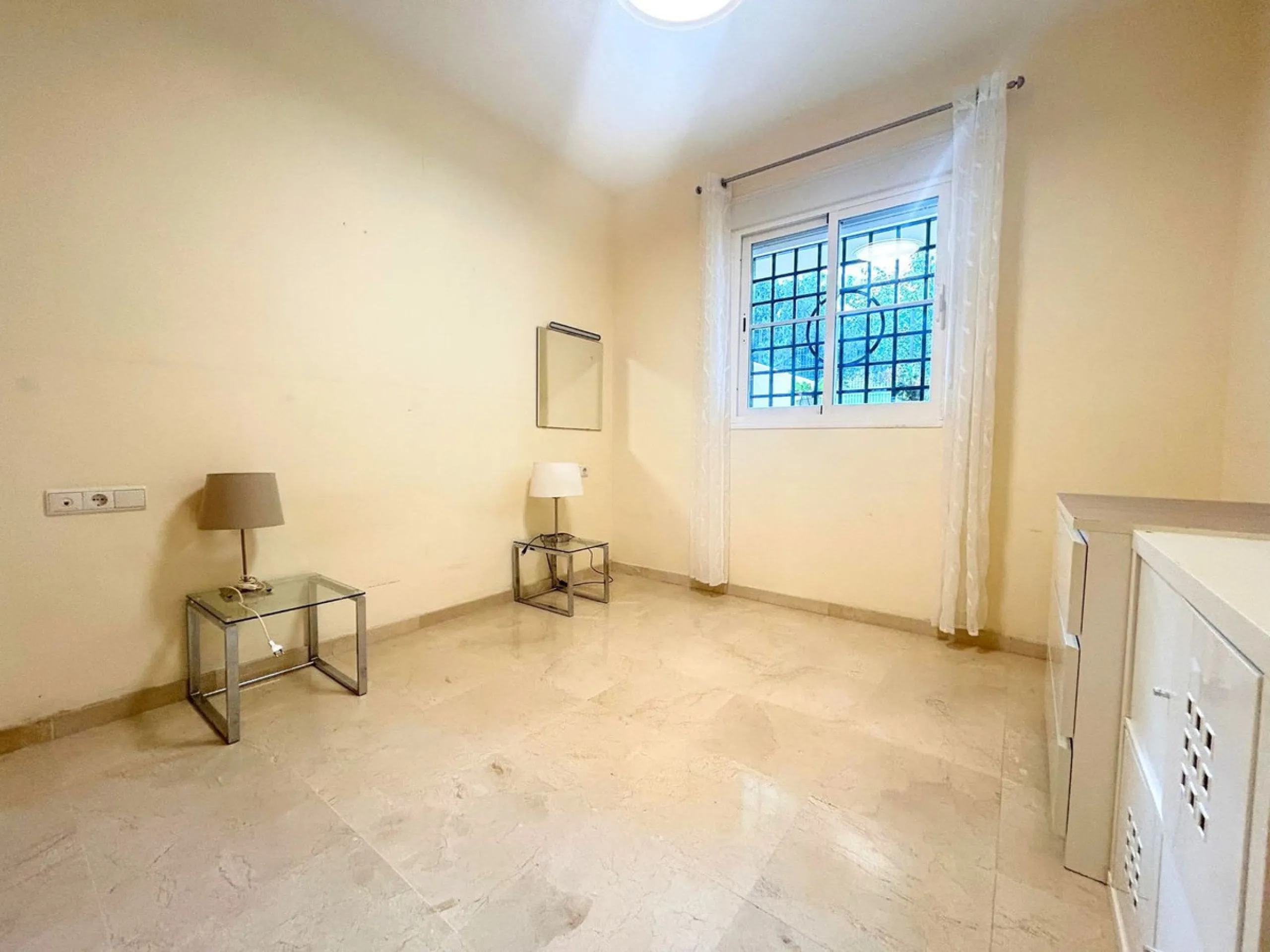 Ground floor with large terrace and golf views in Arenal Golf – Benalmádena