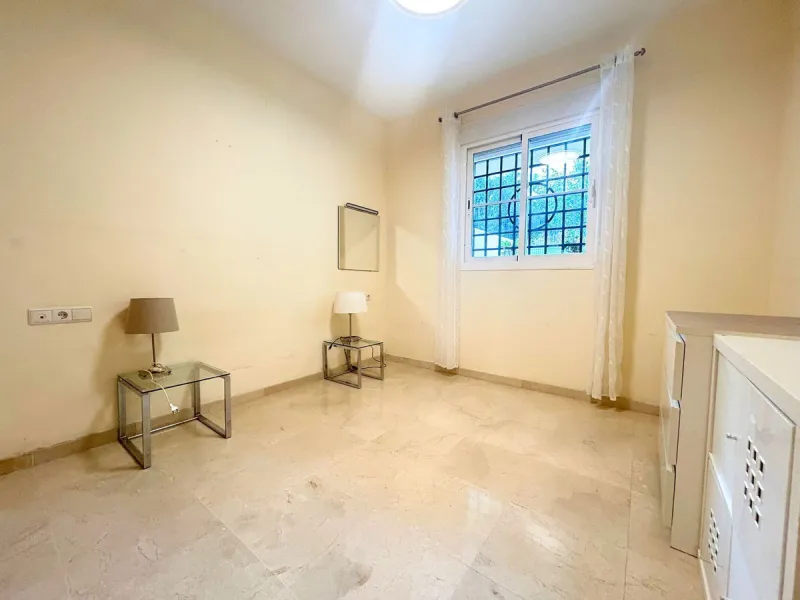 Ground floor with large terrace and golf views in Arenal Golf – Benalmádena
