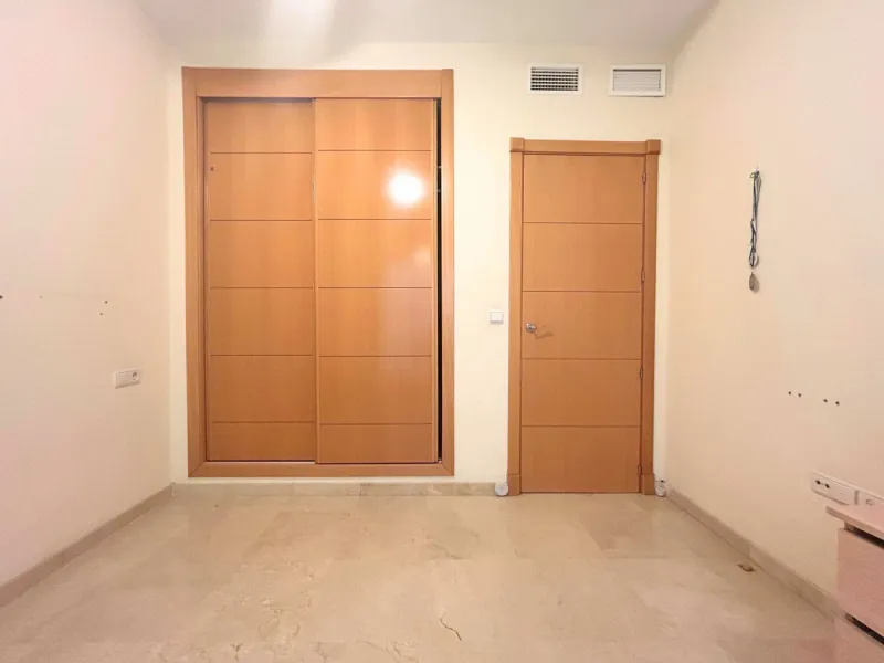 Ground floor with large terrace and golf views in Arenal Golf – Benalmádena