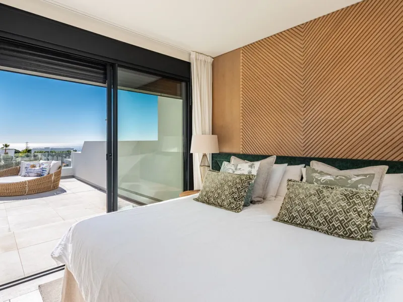 Modern and exclusive townhouse built in 2020, with a design and interior that truly make it stand out in the area.