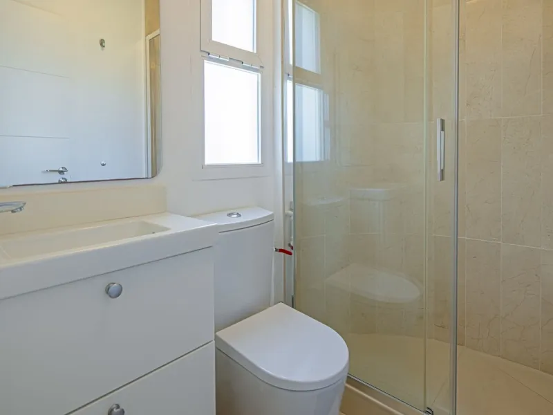 House - Semi-Detached House в продаже в Marbella, Málaga. В доме 4 спален и 4 ванных комнат. Площадь дома 141 м²