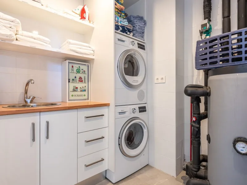 Modern and exclusive townhouse built in 2020, with a design and interior that truly make it stand out in the area.